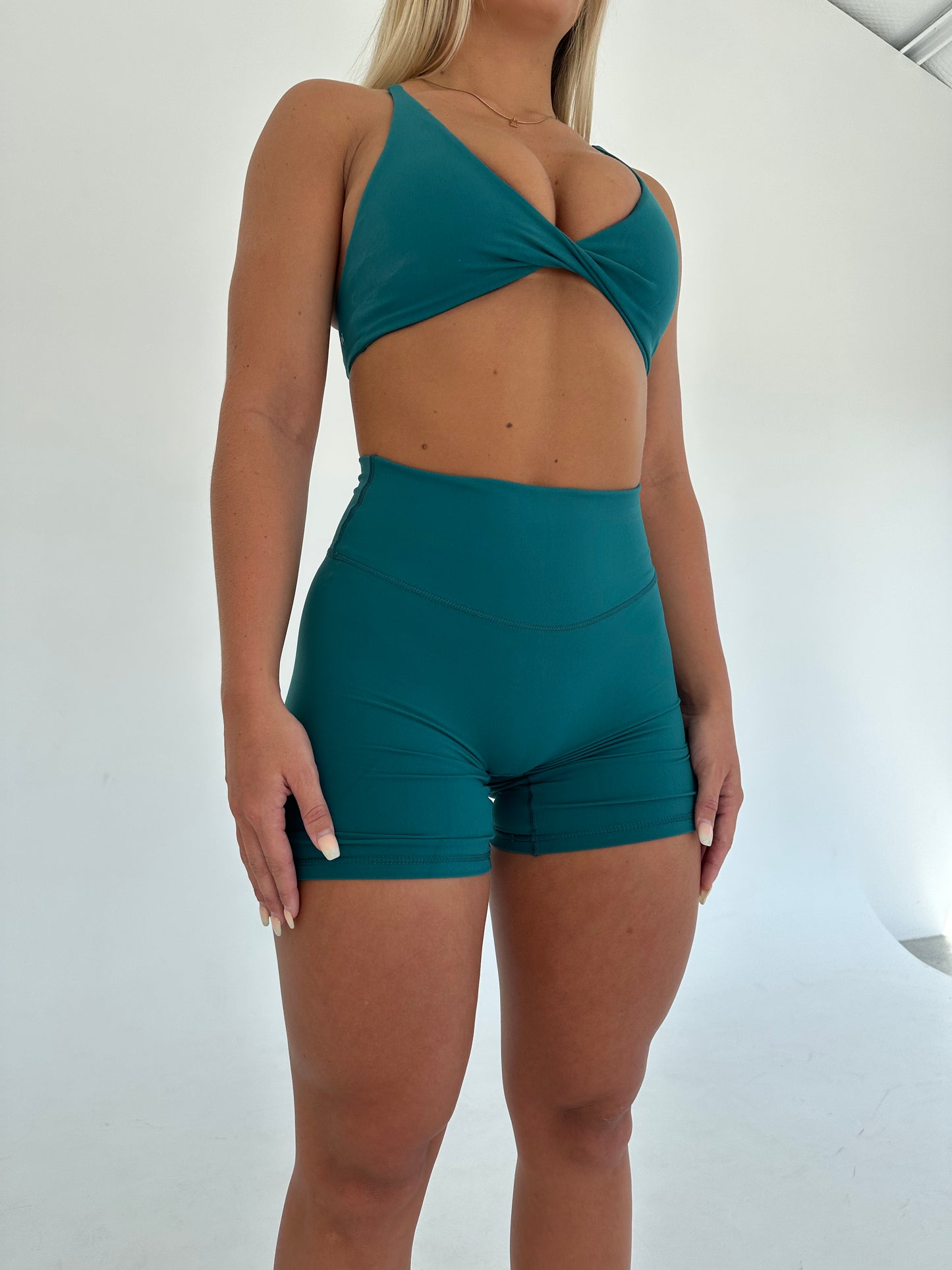 Energy Shorts - EMERALD GREEN
