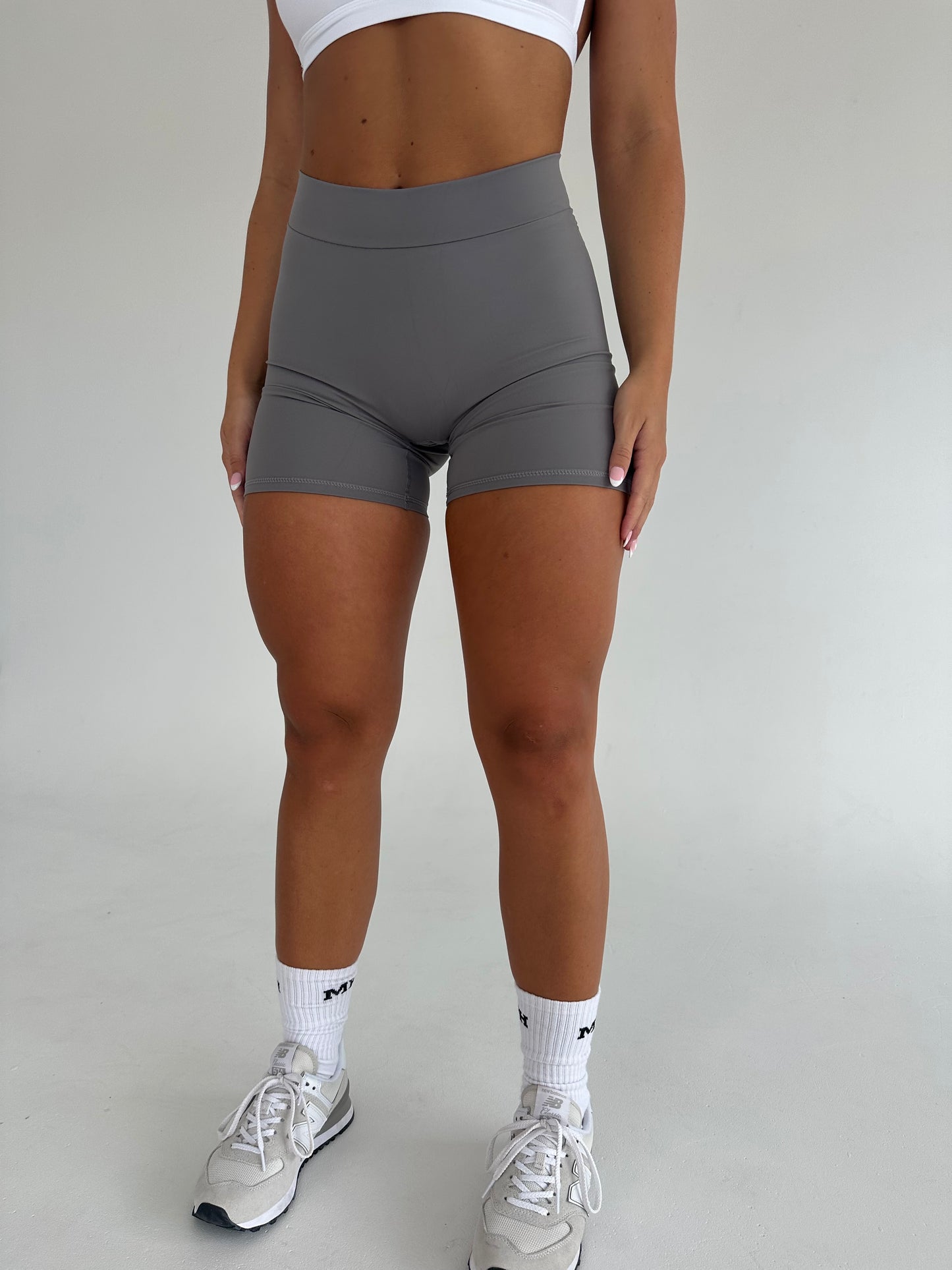 Tame Shorts - SMOKE GREY