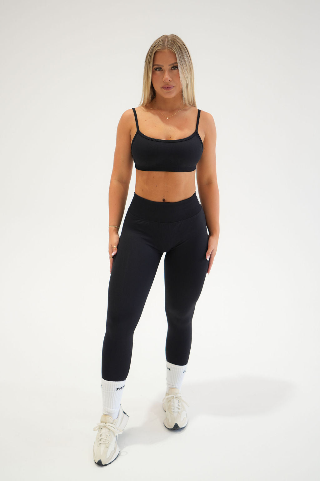 Contour Leggings - BLACK
