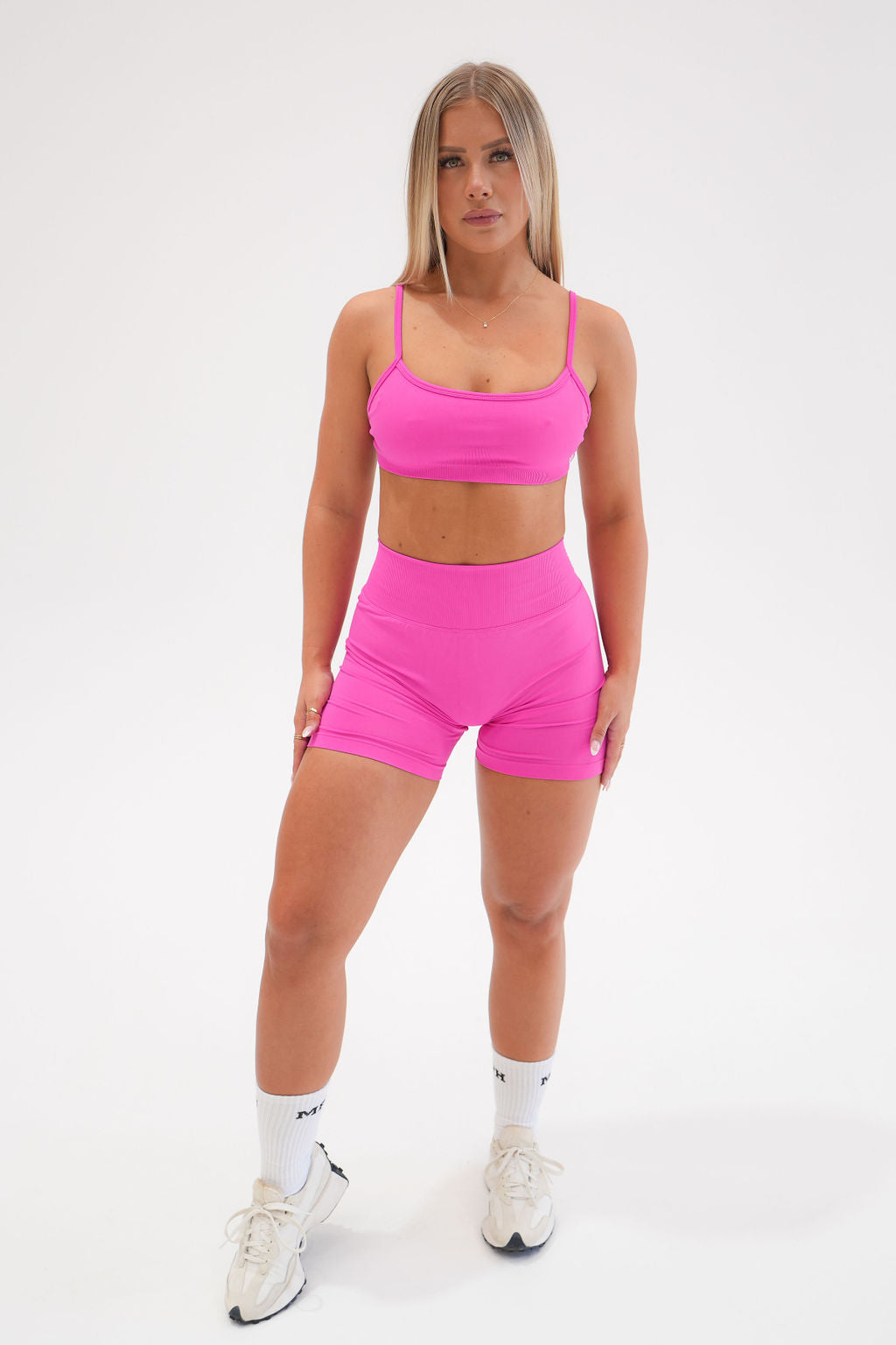 Contour Shorts - BARBIE PINK