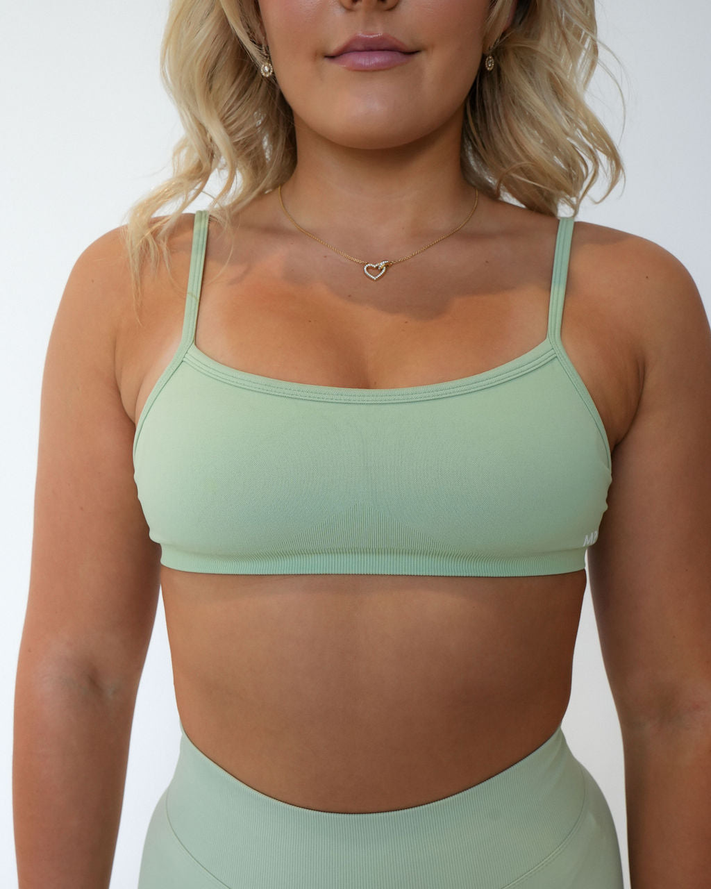 Contour Crop - KIWI