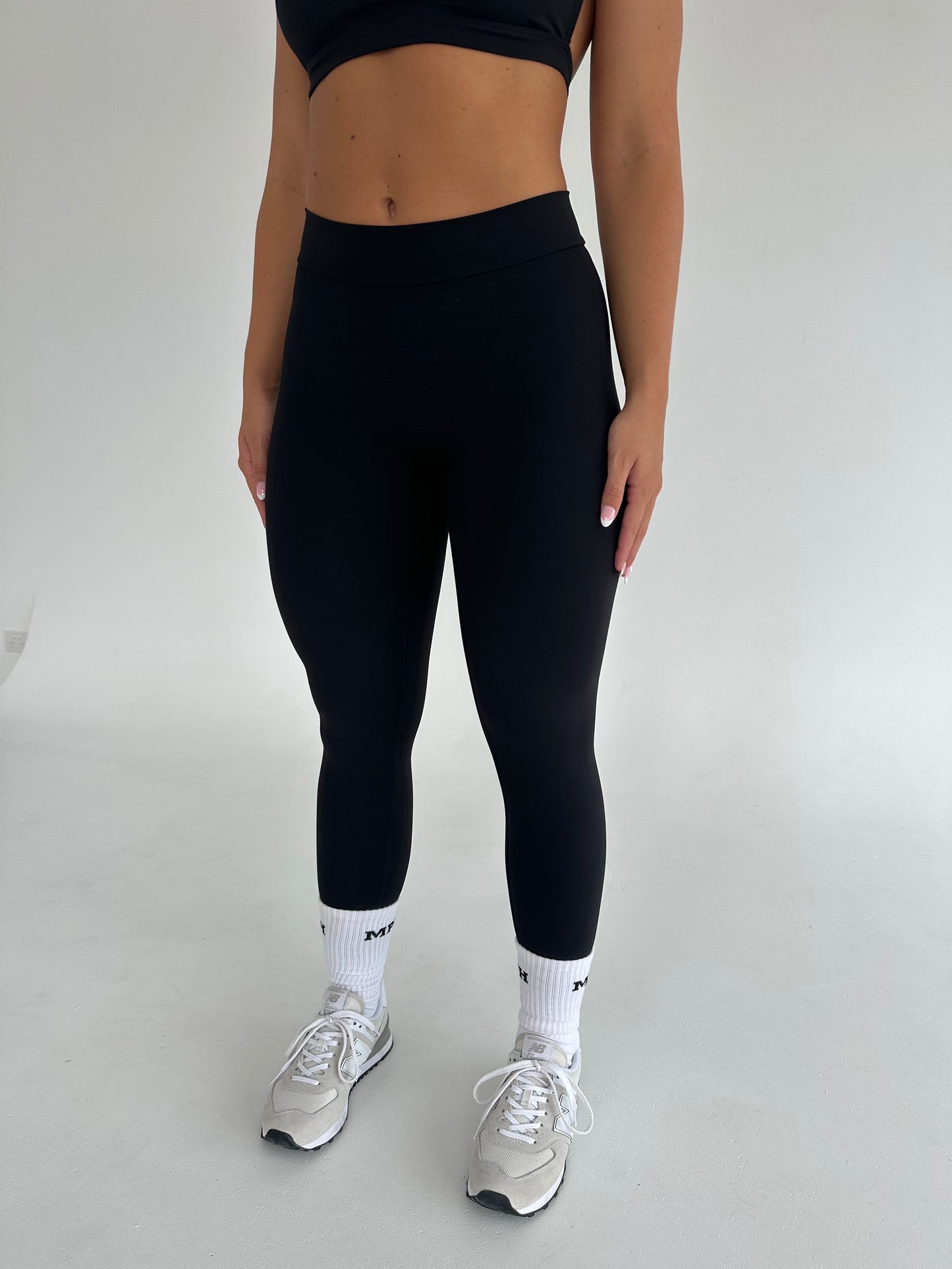 Tame Leggings - BLACK