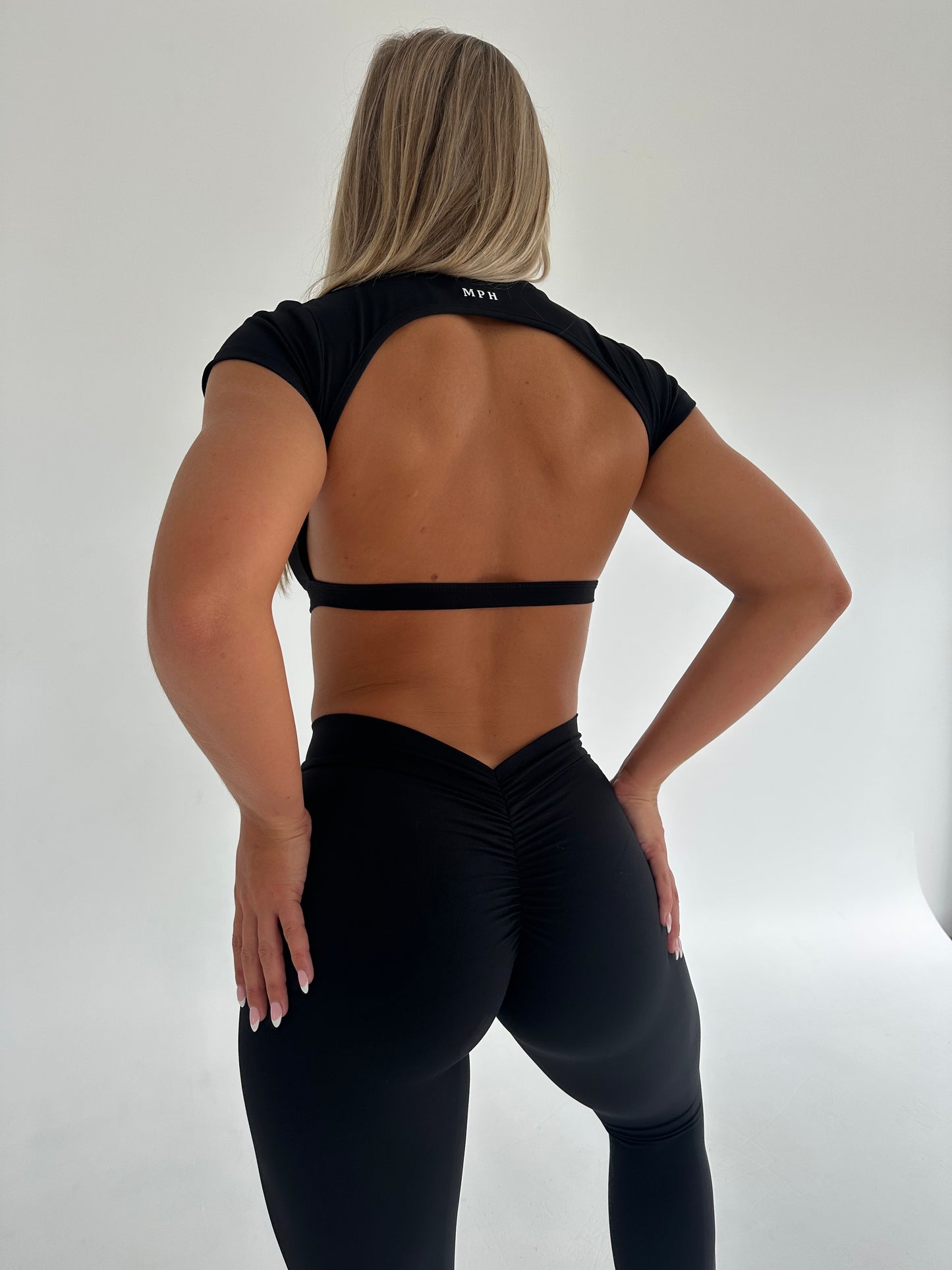 Tame Cropped Tee - BLACK