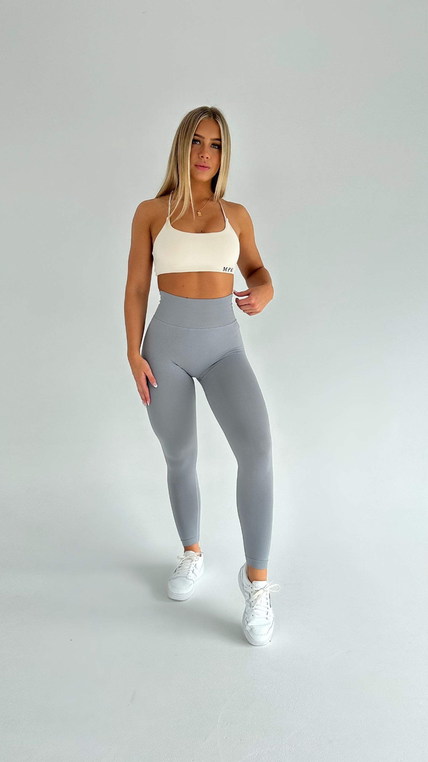Essential Leggings - LIGHT GREY