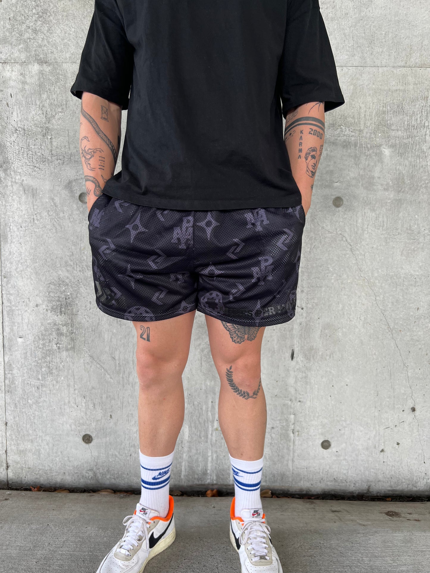 Lux Shorts - Black Out Edition