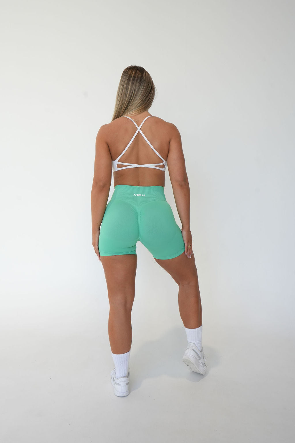 Essential Shorts - AQUA